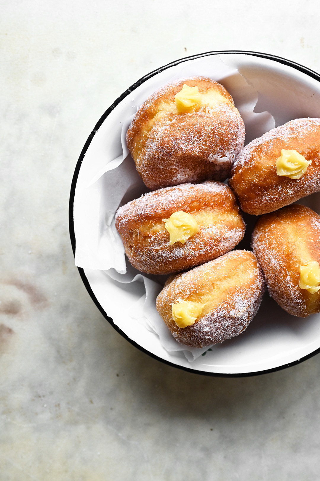 serving dumplings | Soft and chewy donuts with lemon curd