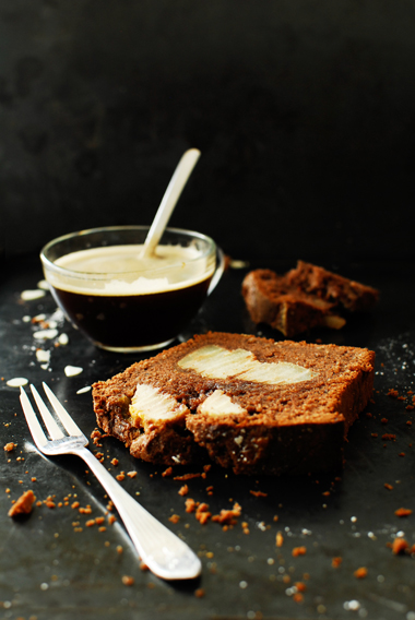studio kuchnia | Ciasto czekoladowo migdałowe z gruszkami
