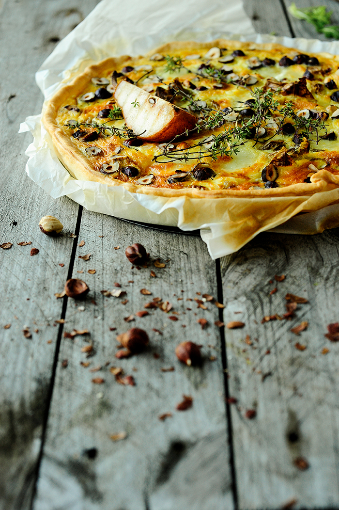 Studio Kuchnia | Quiche with roasted pears, chicory and goat cheese