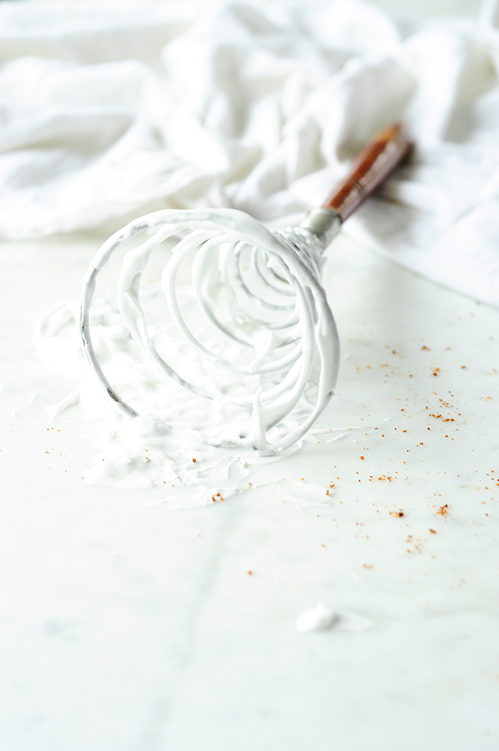 Citrus tart with meringue 