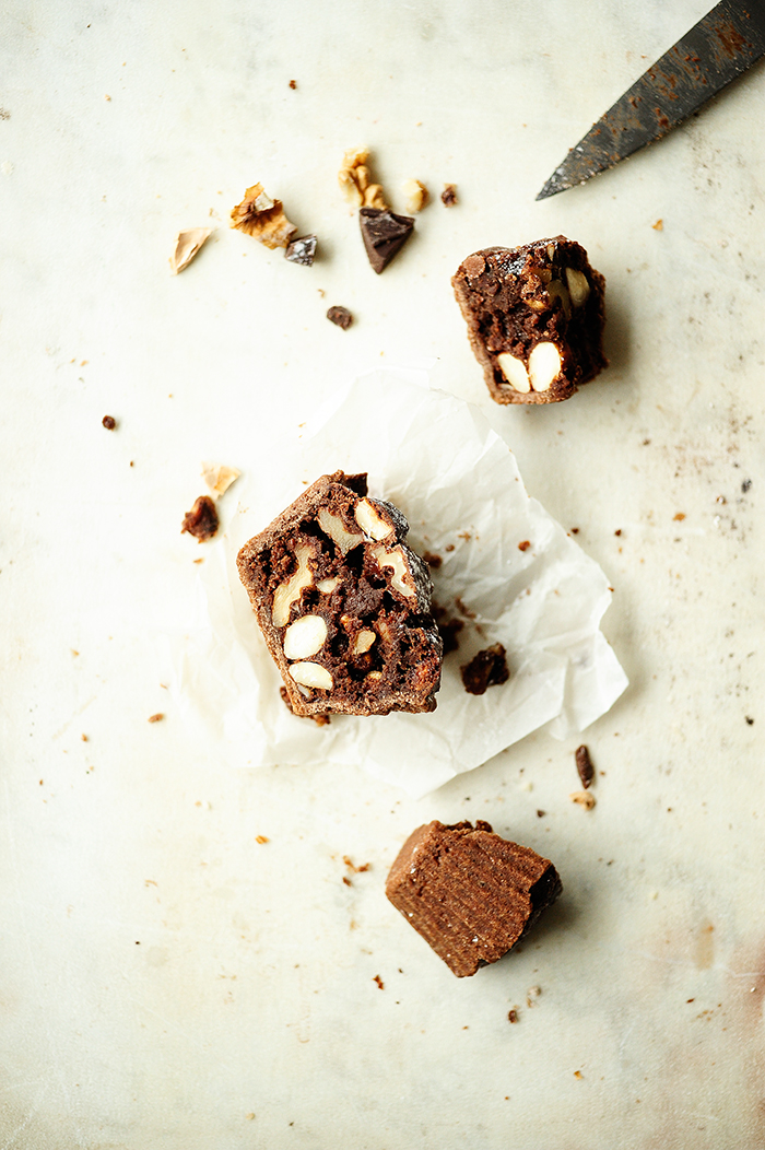 serving dumplings | Chocolade taartjes met ganache en noten