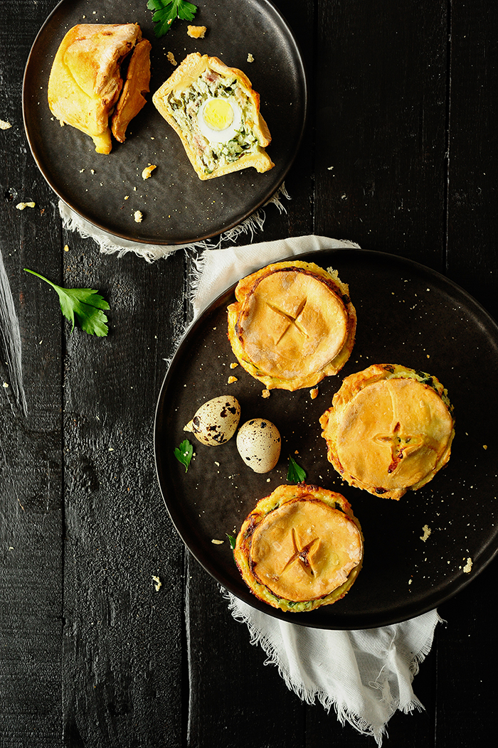 Easter cheese pies