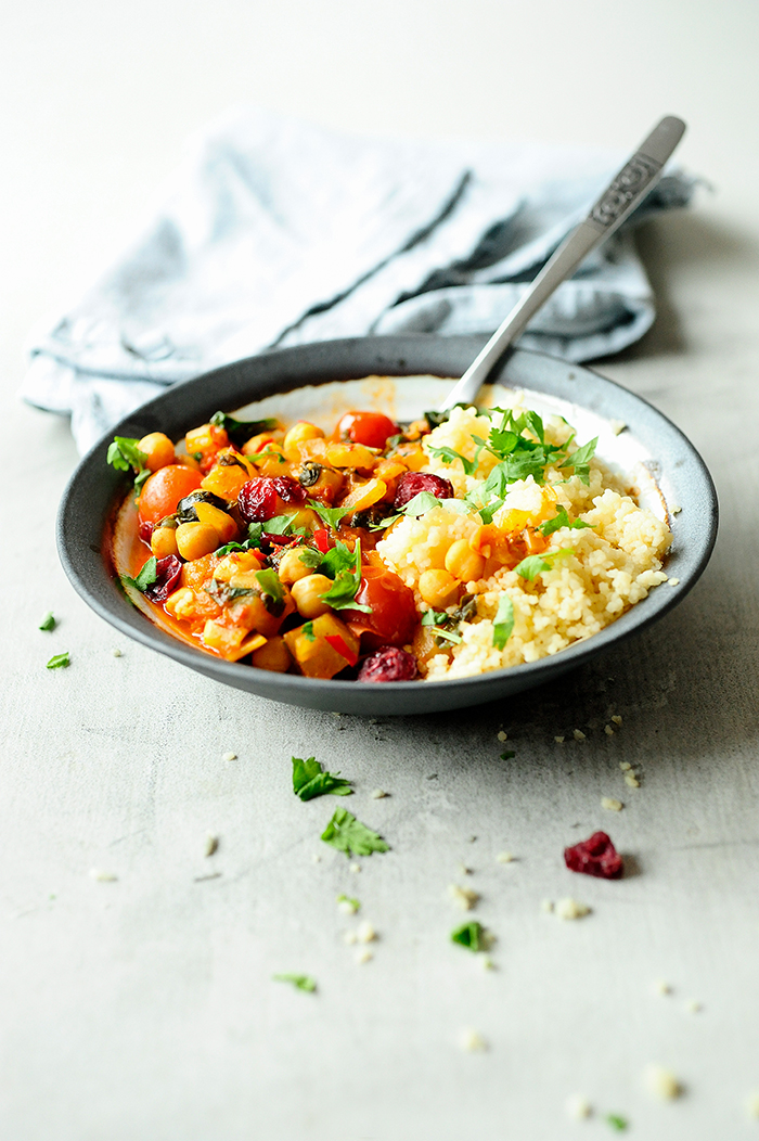 Moroccan stew with chick peas and kale