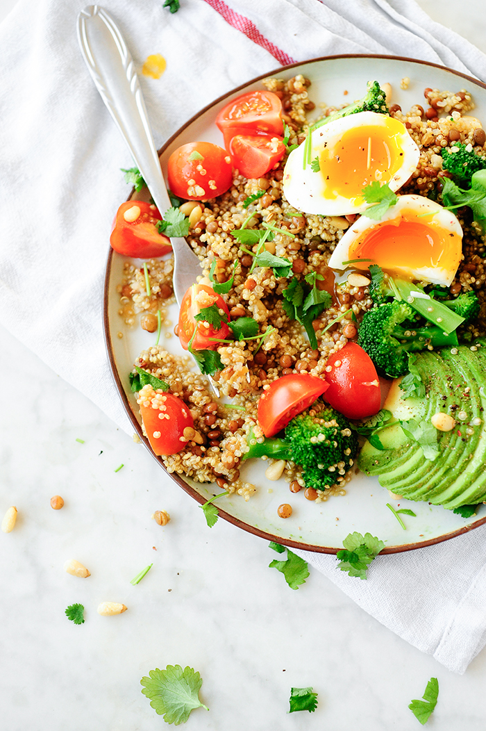 Quinoa salad with broccoli and lentils