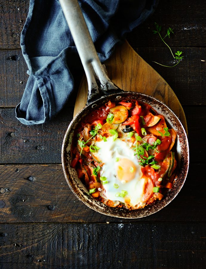 Vegetable stew with eggs