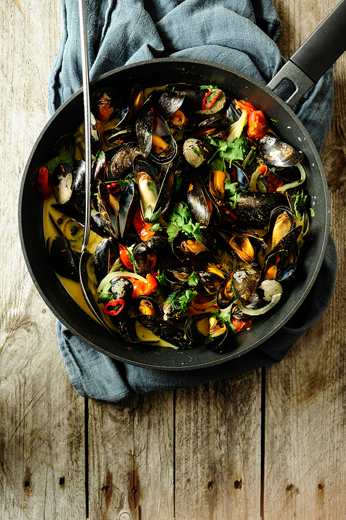 spicy-mussels-with-coconut-milk