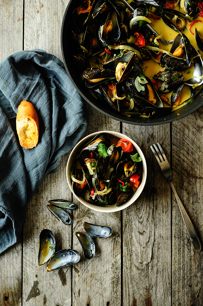 spicy-mussels-with-coconut-milk