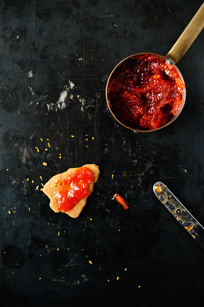 serving sumplings | walnut-cookies-with-campari-orange-filling