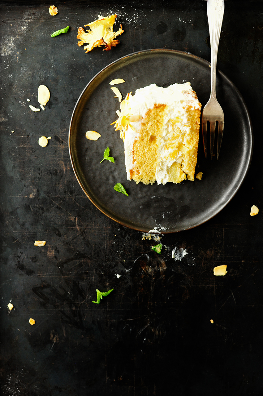 Almond cake with caramelized pineapple and white chocolate