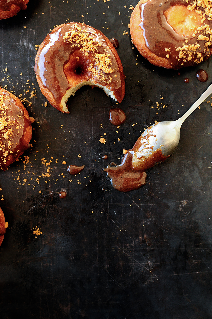 serving dumplings | Speculoos donuts