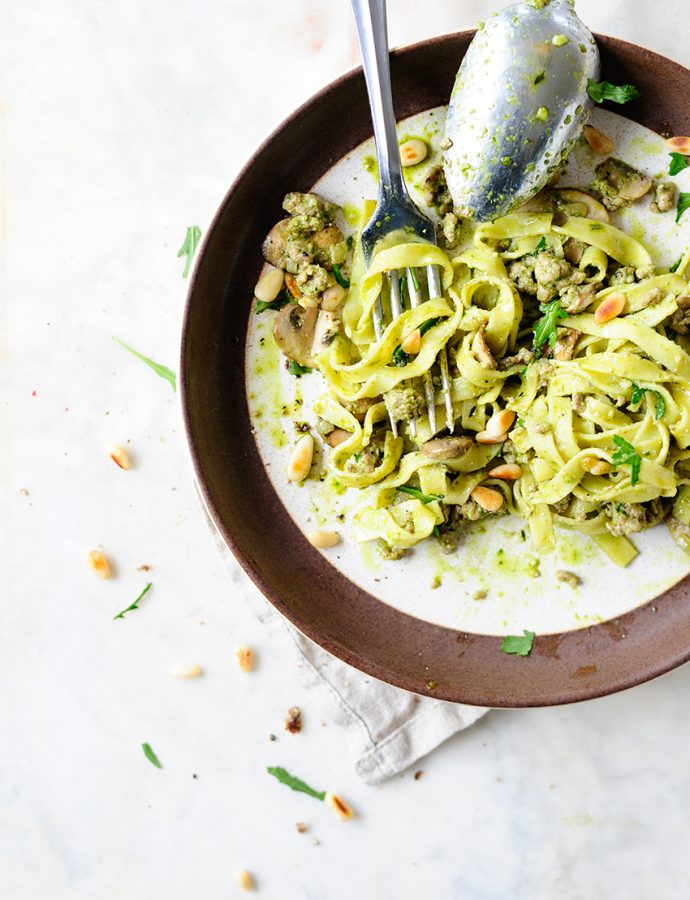 Tagliatelle with meat and kale pesto