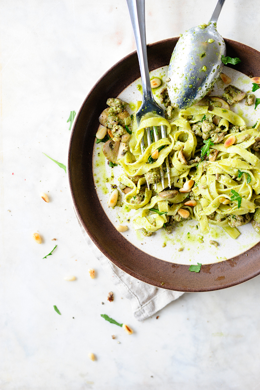 Tagliatelle with meat and kale pesto