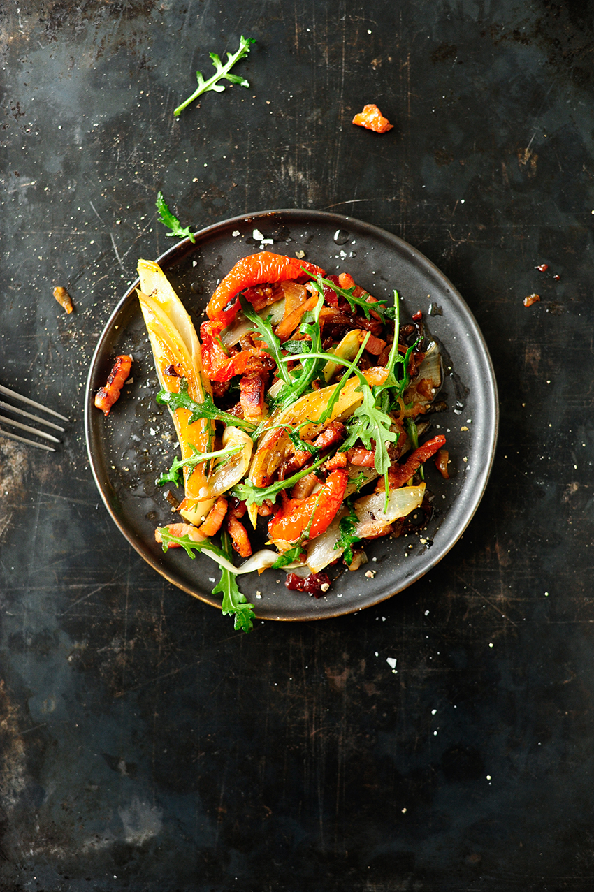 Warm chicory salad with cranberry sauce 