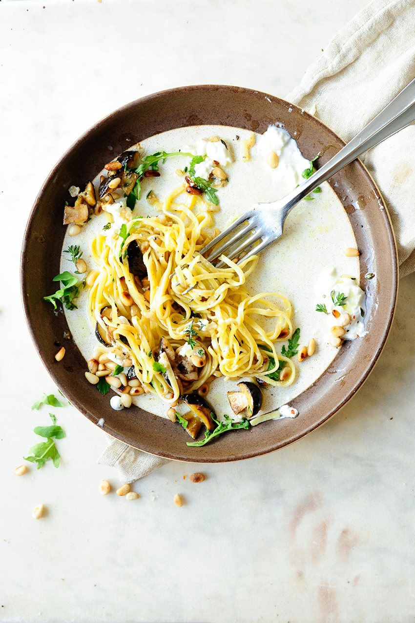 Tagliatelle met bospaddestoelen en burrata 