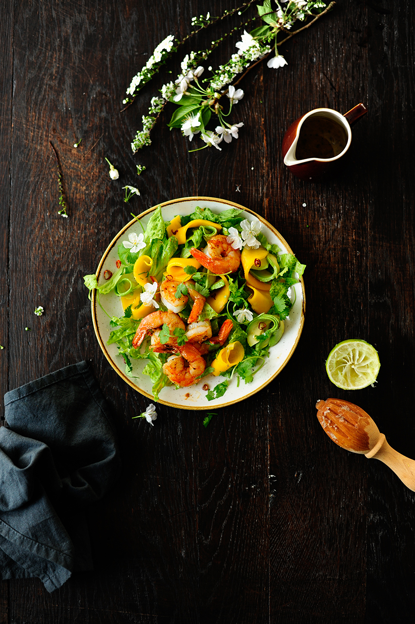 Fajita shrimps and rum pickled mango salad with honey lime dressing