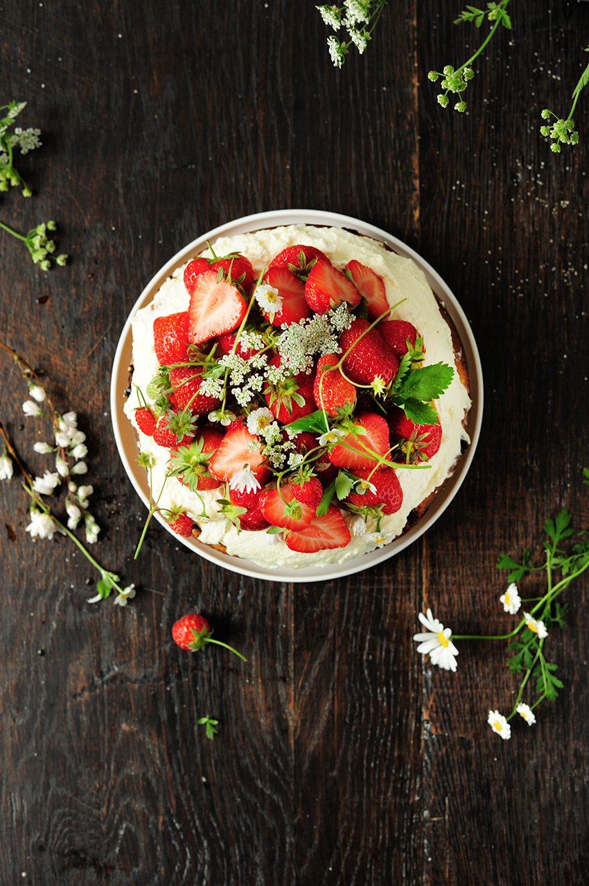 Strawberry cake