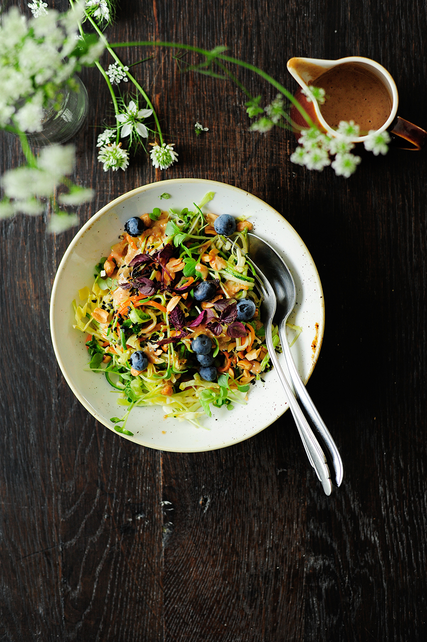 serving dumplings | Tahini peanut zucchini noodle bowl 