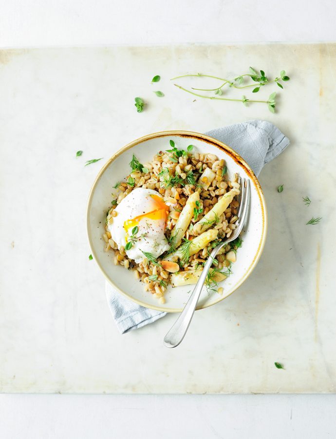 Wheat berry and lentil risotto with asparagus