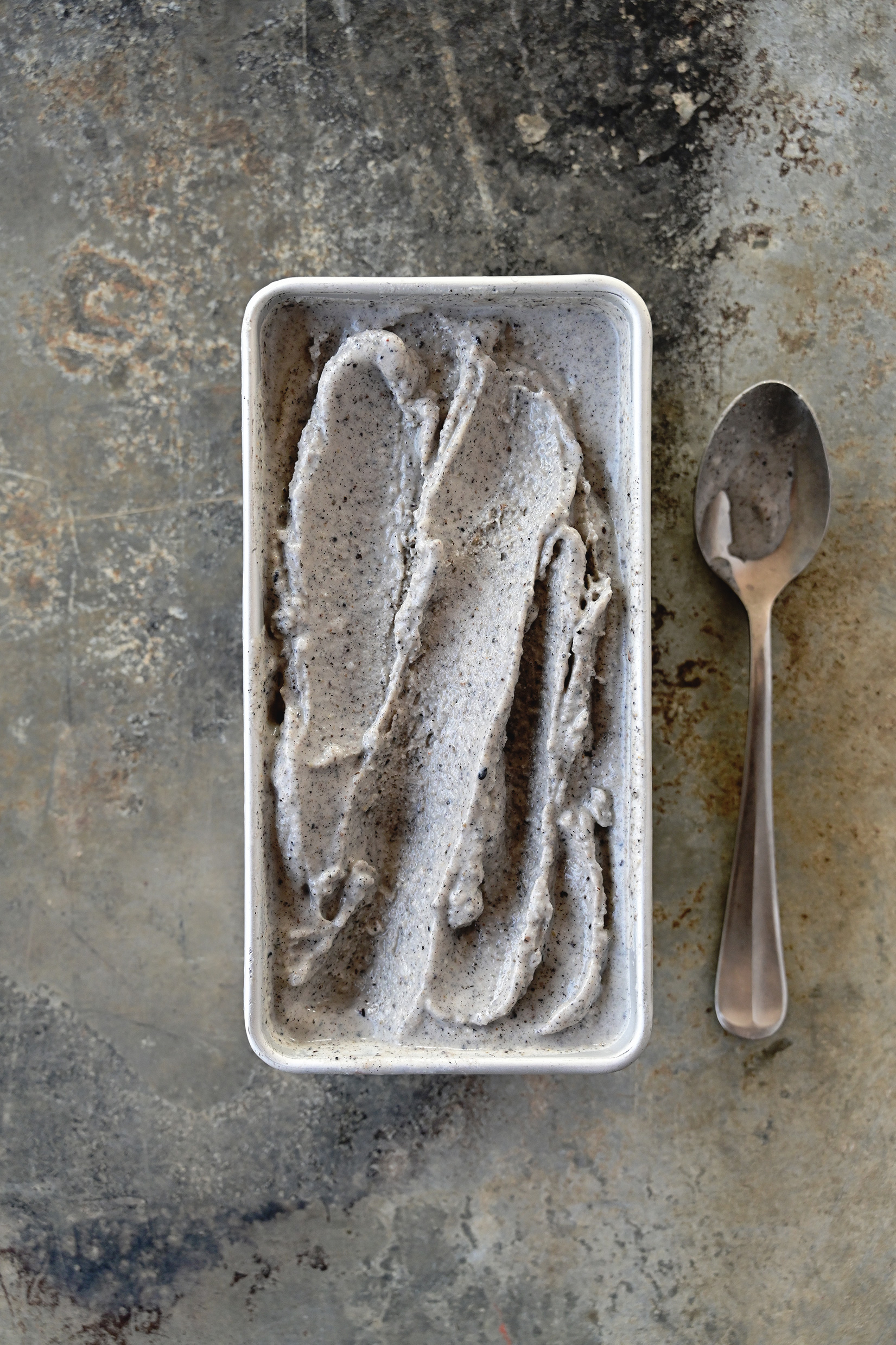 black sesame ice cream 