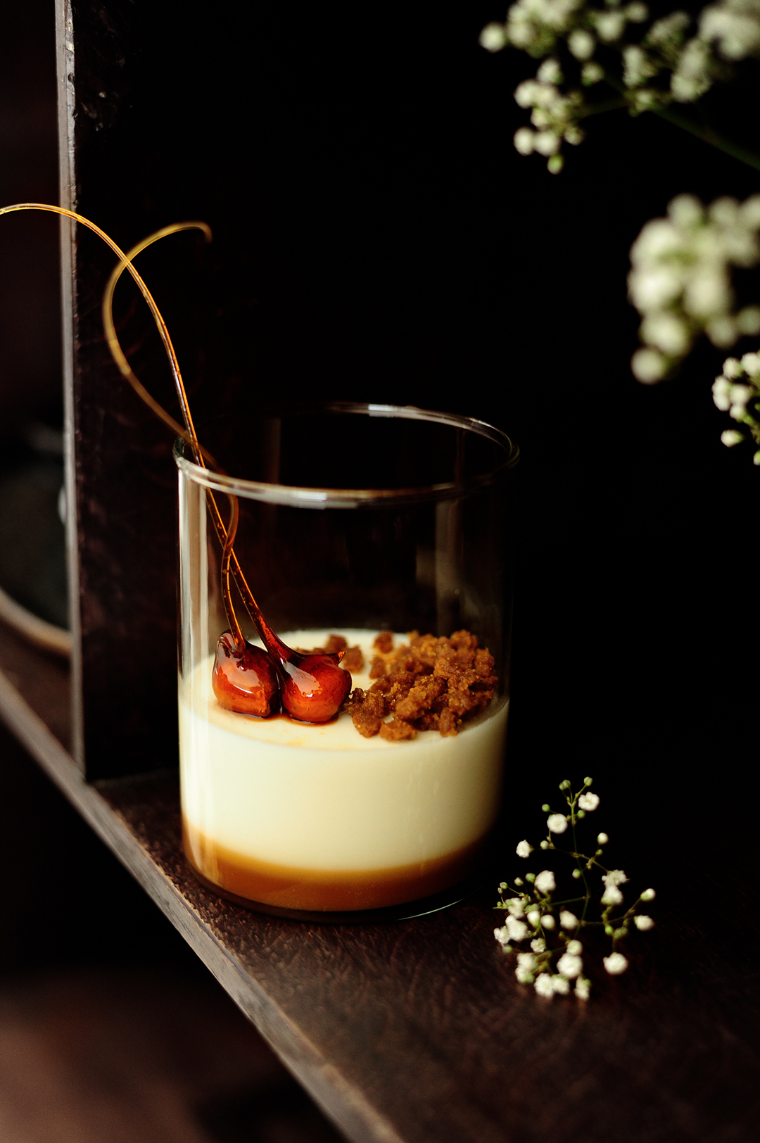 Panna cotta with cookie milk and salted caramel