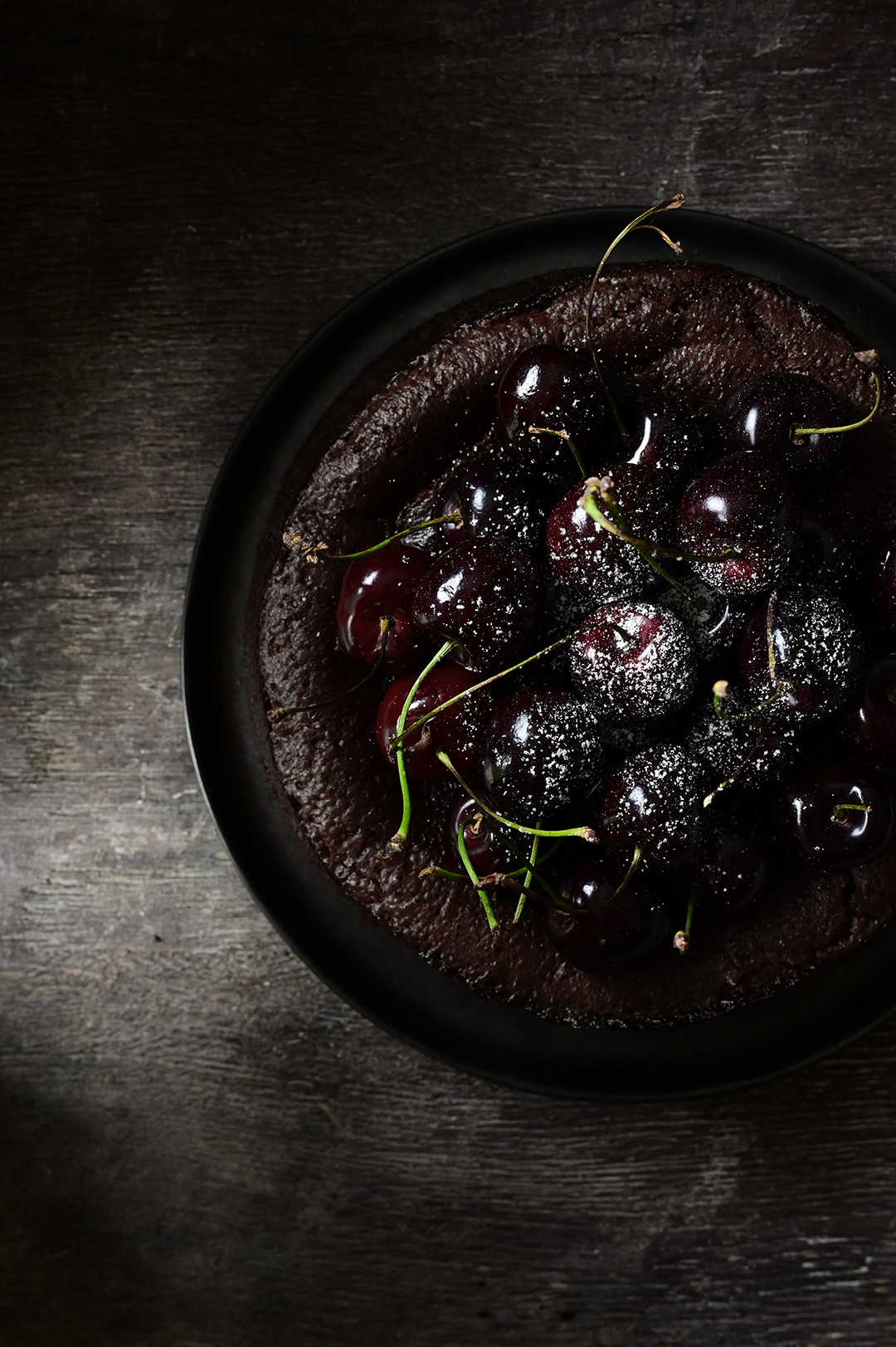 Flourless chocolate cake with cherries