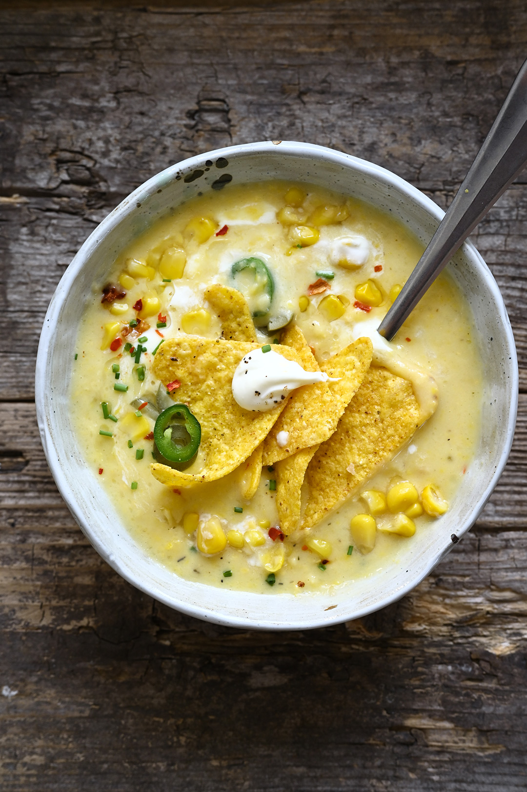 Creamy corn soup with jalapeños