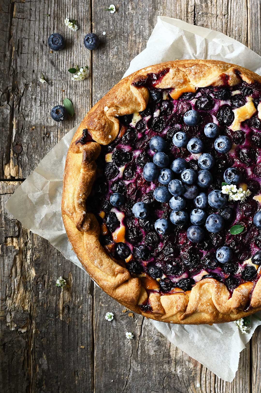 Easy blueberry lemon cheesecake