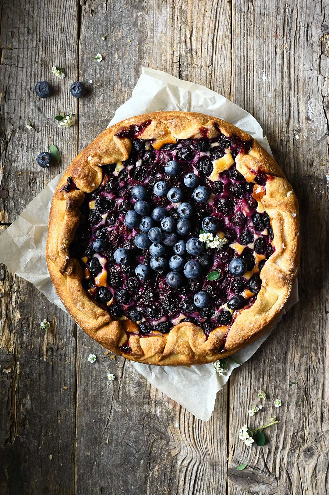 Easy blueberry lemon cheesecake