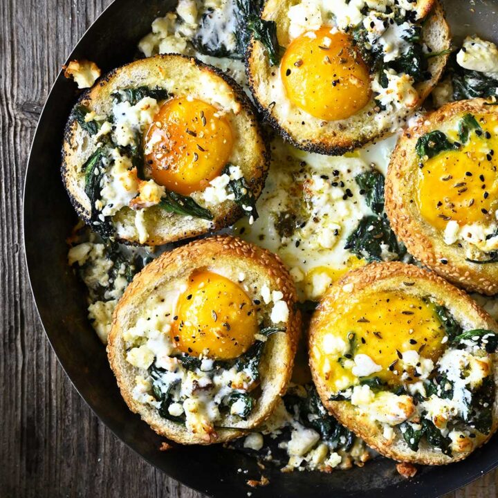 Baked za'atar egg buns with spinach and feta