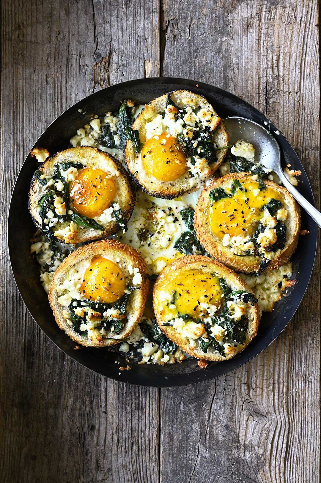 Baked za'atar egg buns with spinach and feta