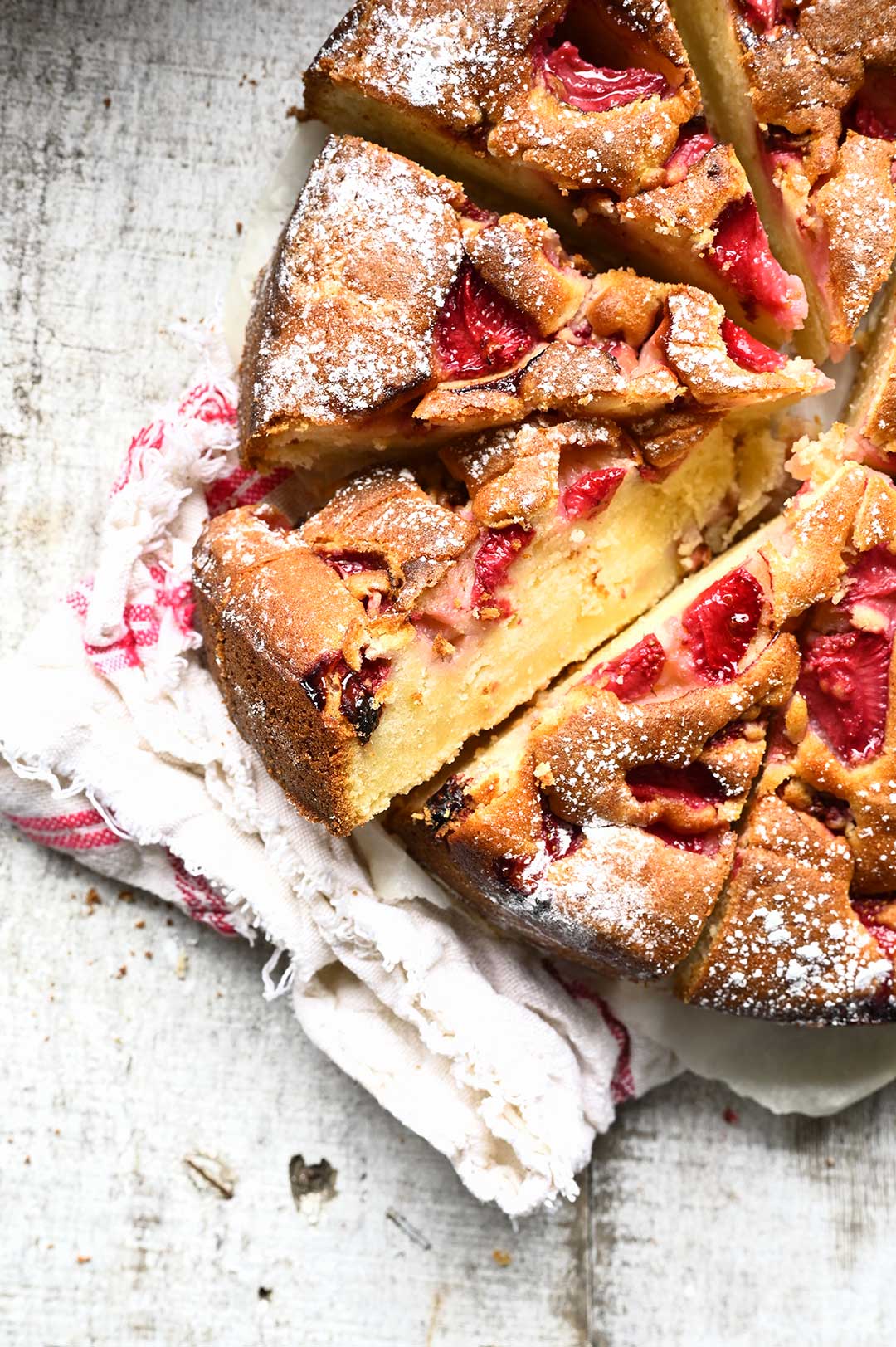 Ricotta cake met aardbeien