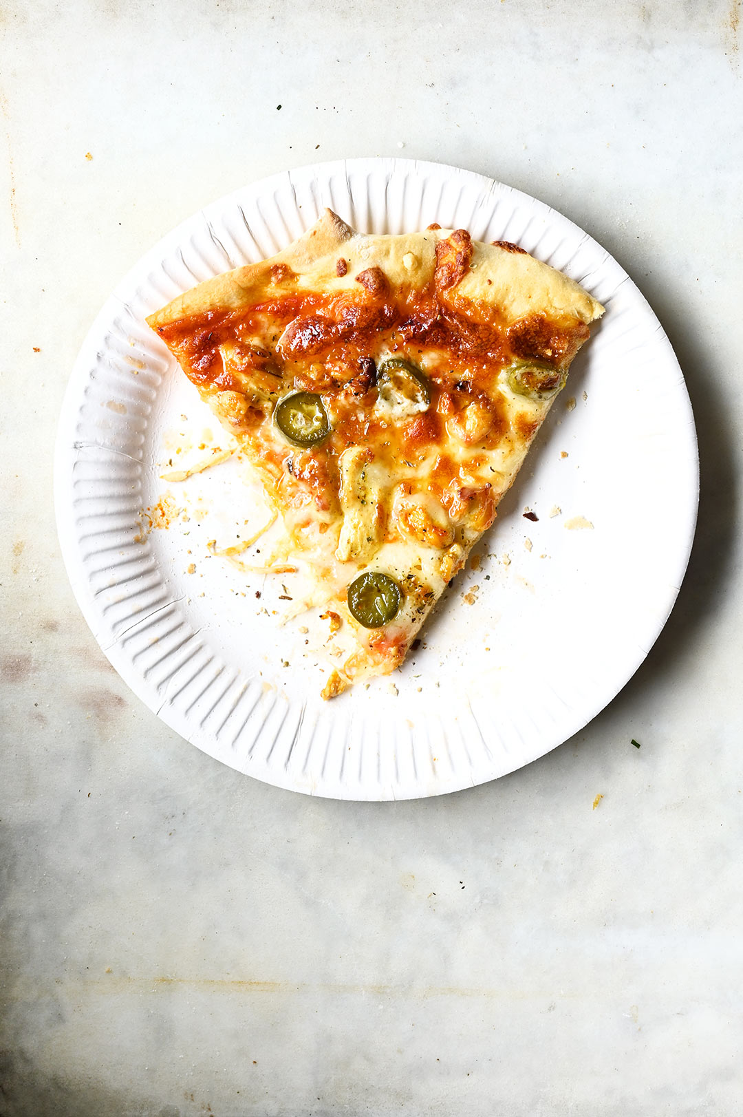 Chicken and jalapeño pizza