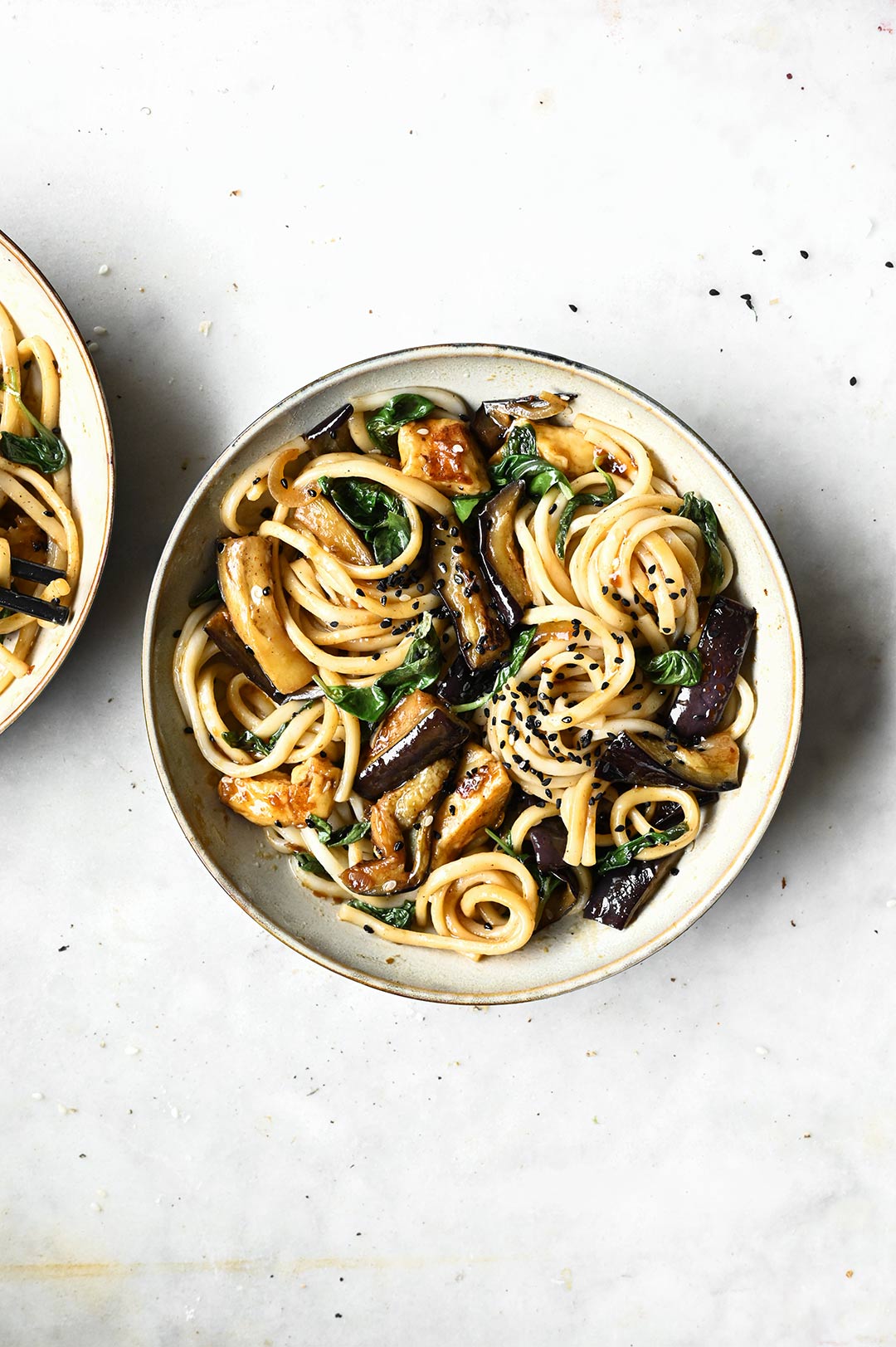 Stir fry z bakłażanem i serem halloumi