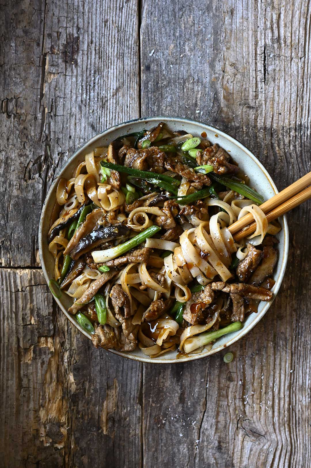 Wok met runderreepjes en shiitakes