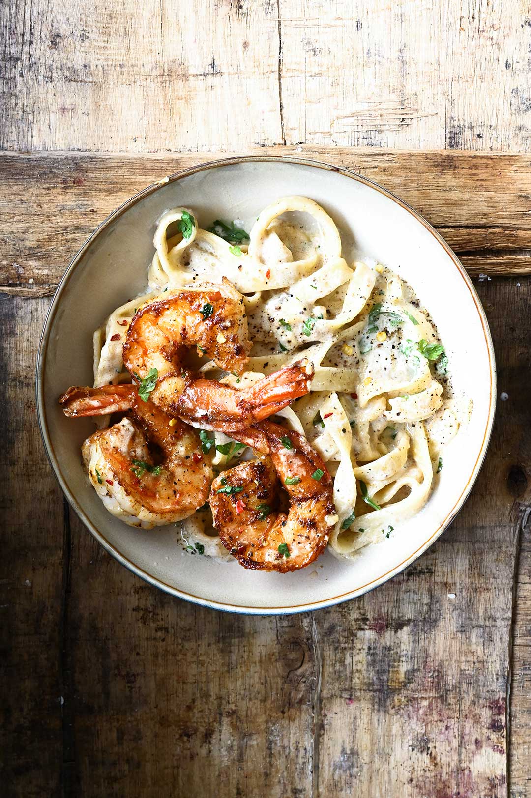 serving dumplings| Creamy Garlic Shrimp Pasta