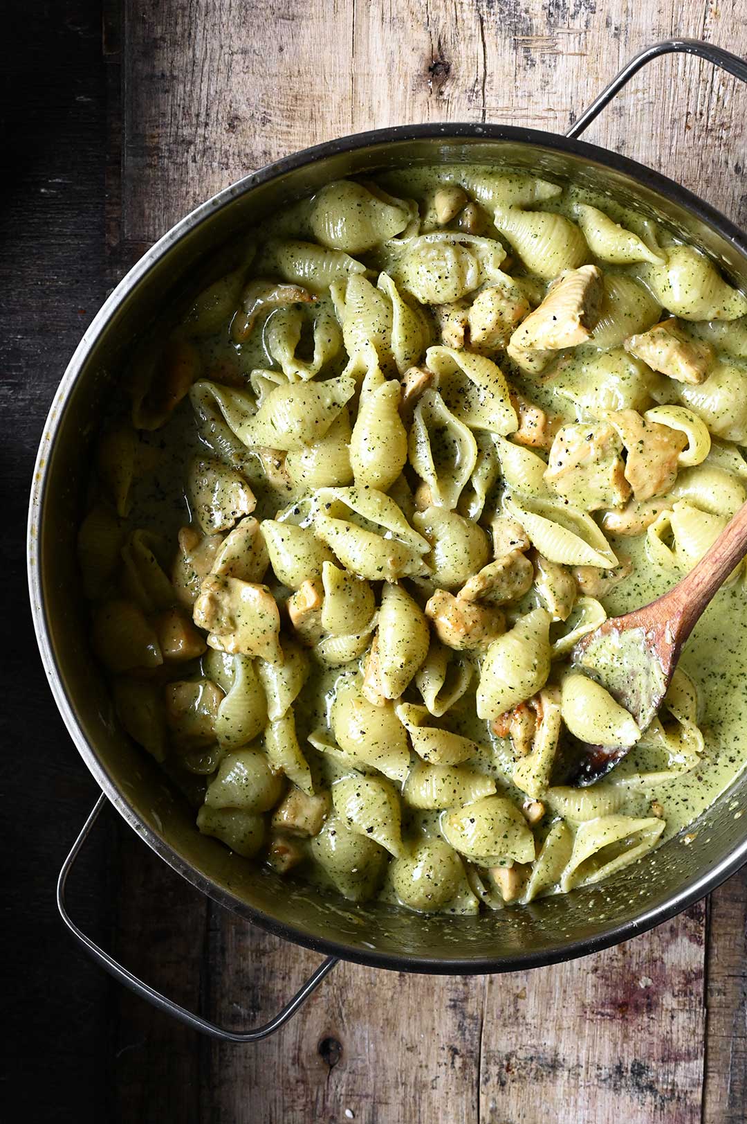 Pasta met kip en romige pesto