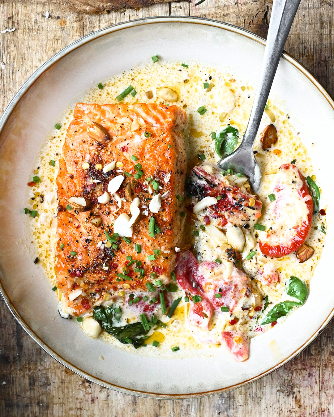 Zalm met mascarpone en geroosterde paprika's