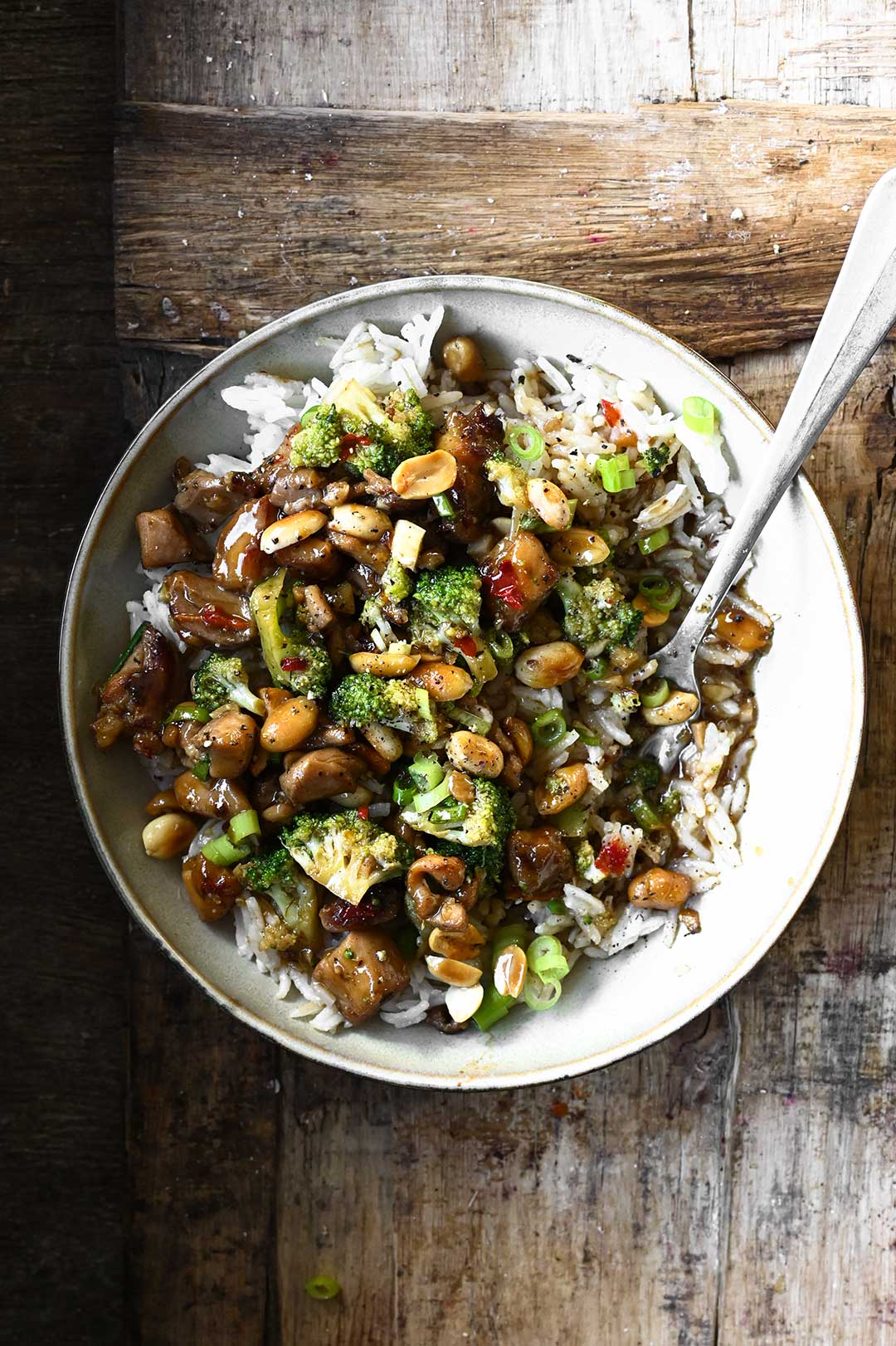 Garlic Chicken & Broccoli Stir-Fry with Peanuts