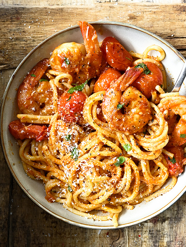 Spicy Tomato Shrimp Spaghetti