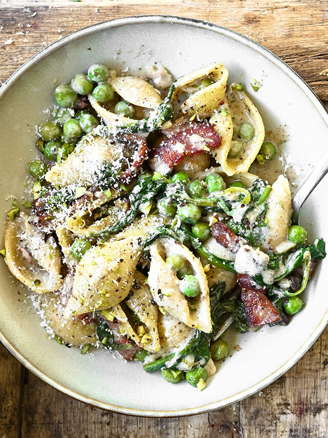 Creamy White Wine Pasta with Bacon