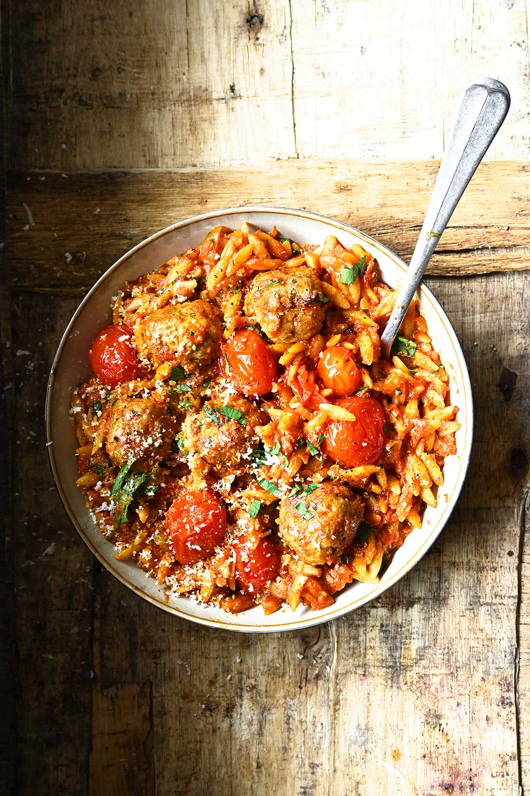 Meatballs in tomato sauce with orzo Meatballs in tomato sauce with orzo