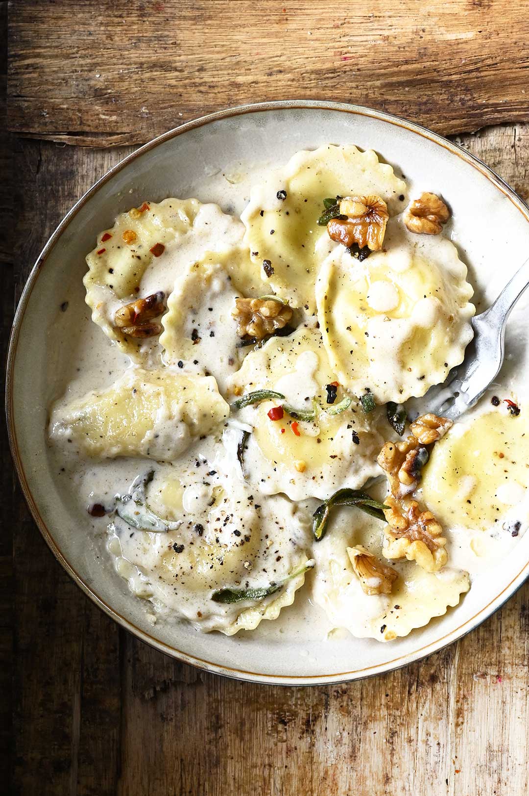 Ravioli in Creamy Parmesan Sauce ravioli in creamy parmesan sauce