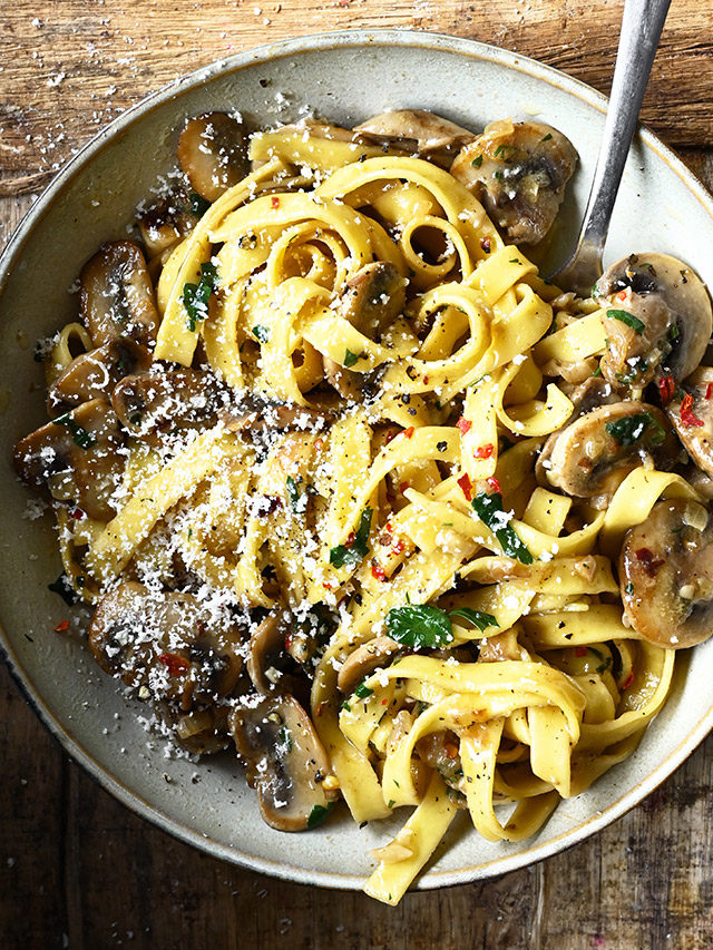 Parmesan Tagliatelle with Buttered Mushrooms