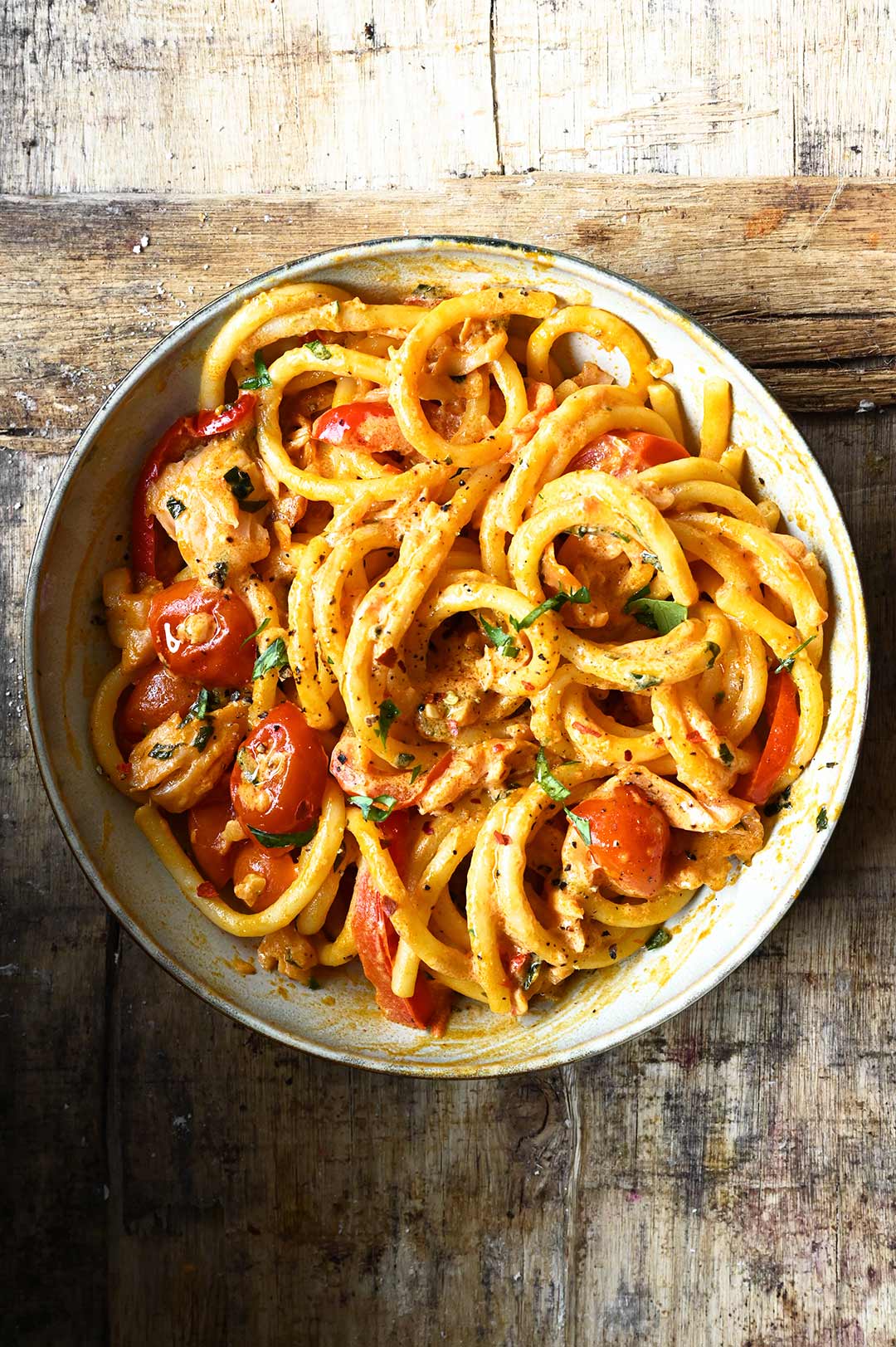 Smoked Salmon and Bell Pepper Spaghetti smoked salmon and bell pepper spaghetti