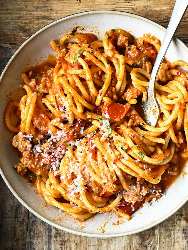 Red Pesto Spaghetti Bolognese