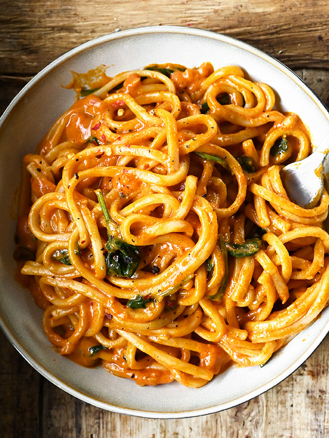 Creamy Thai Red Curry Udon Noodles