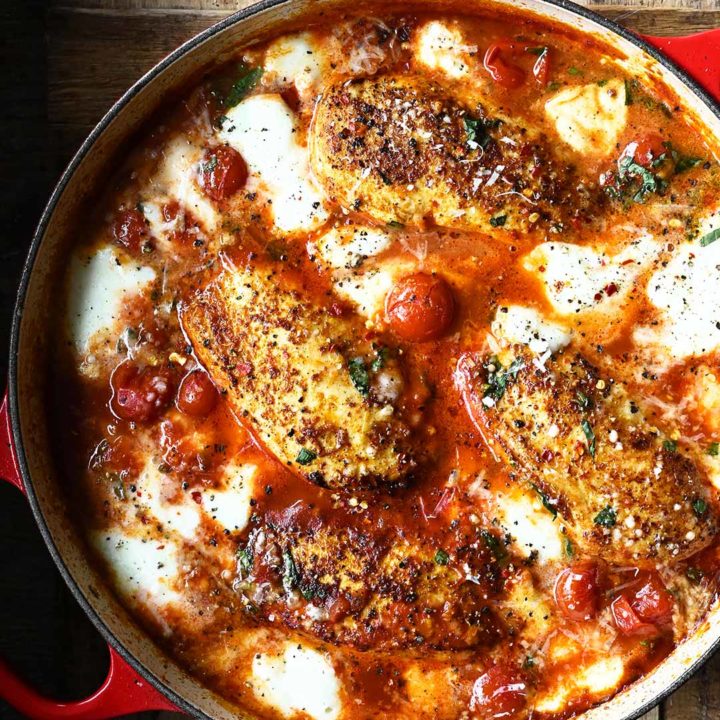 garlic tomato chicken with mozzarella