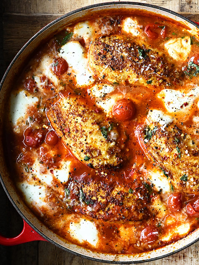 Garlic Tomato Chicken with Mozzarella