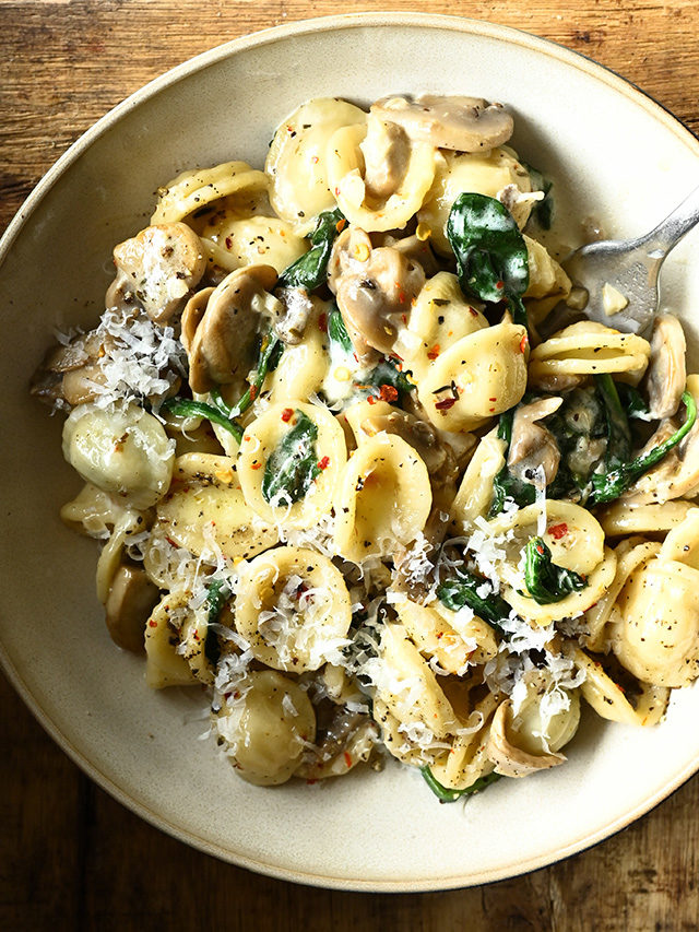 Orecchiette with Mushrooms and Spinach
