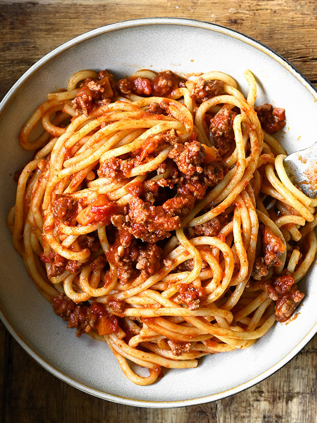 Greek Style Spaghetti